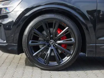 AUDI Q8 50 TDI quattro competition plus