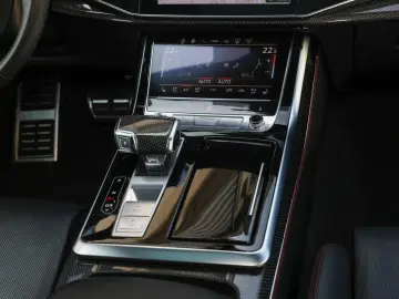 AUDI Q8 50 TDI quattro competition plus