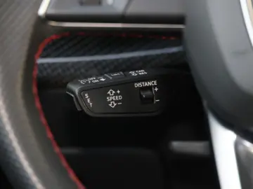 AUDI Q8 50 TDI quattro competition plus