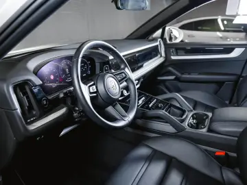 PORSCHE Cayenne E-Hybrid Coupé Luftfederung AHK BOSE