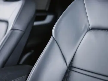 PORSCHE Cayenne E-Hybrid Coupé Luftfederung AHK BOSE