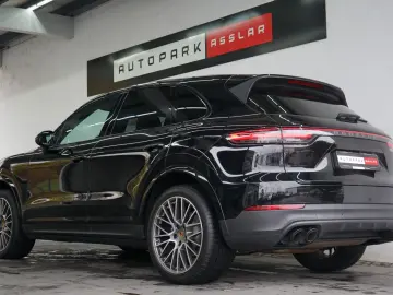 PORSCHE Cayenne Platinum Edition Pano Bose Keyless 21z