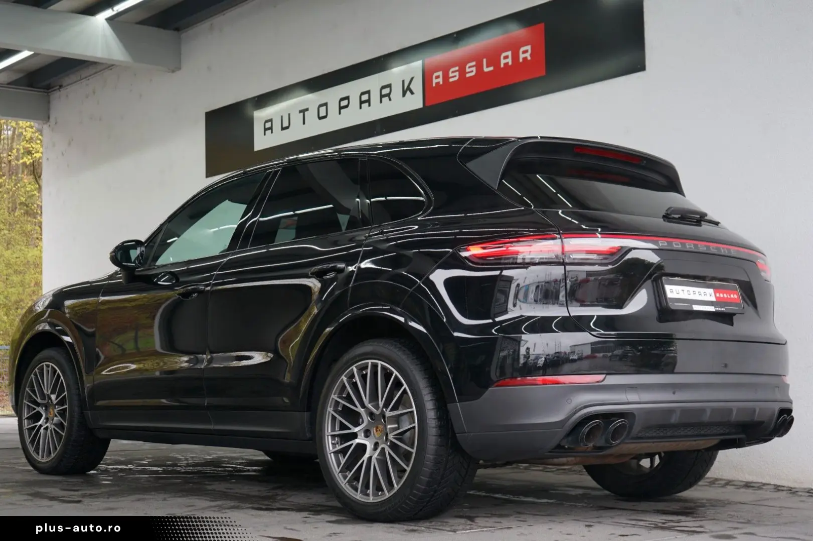 PORSCHE Cayenne Platinum Edition Pano Bose Keyless 21z