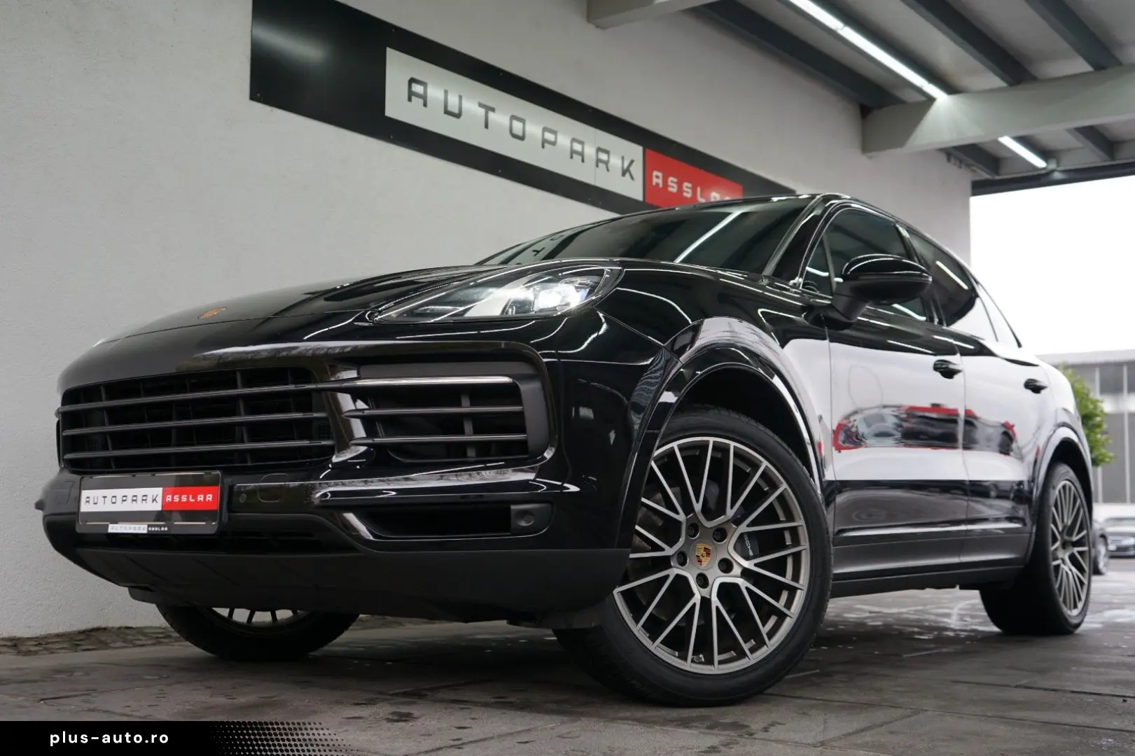 PORSCHE Cayenne Platinum Edition Pano Bose Keyless 21z