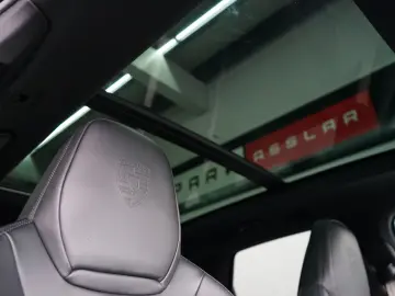 PORSCHE Cayenne Platinum Edition Pano Bose Keyless 21z