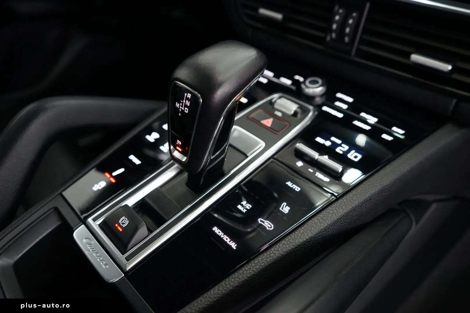 PORSCHE Cayenne Platinum Edition Pano Bose Keyless 21z