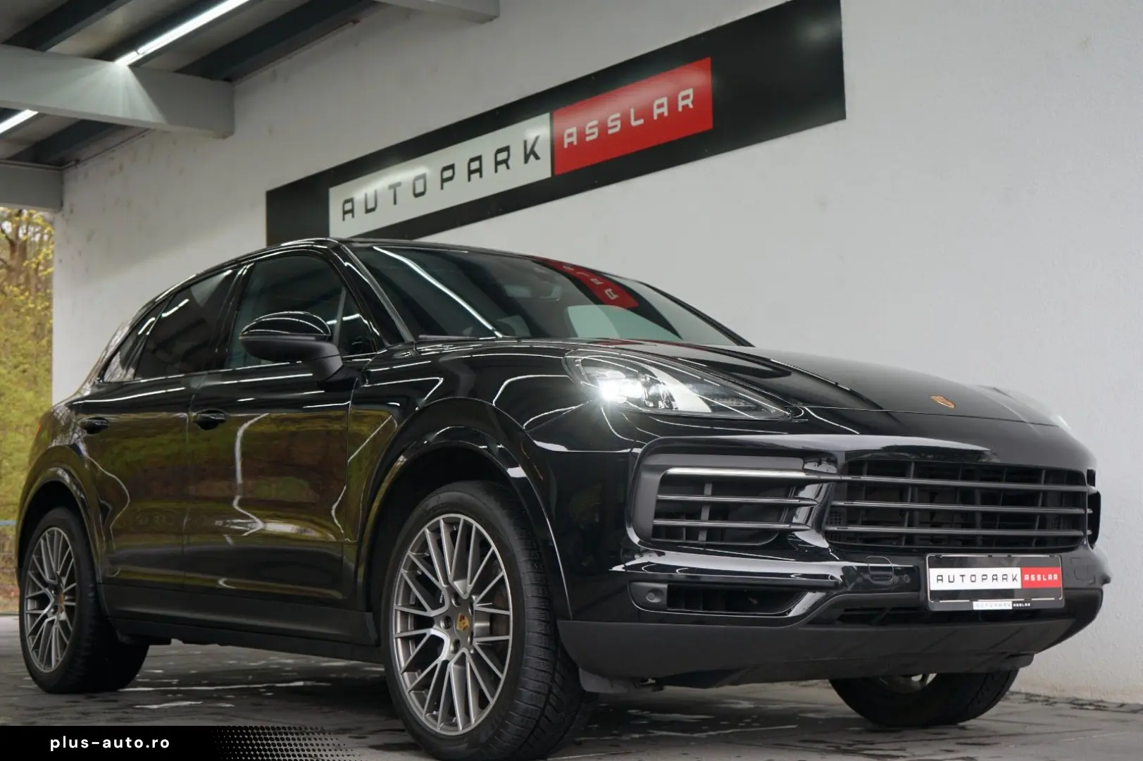 PORSCHE Cayenne Platinum Edition Pano Bose Keyless 21z