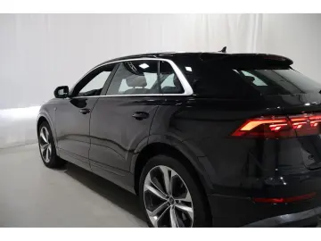 AUDI Q8 50 TDI quattro Matrix-LED Masse