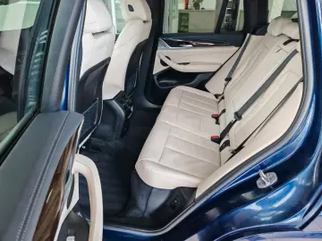 BMW X3 xD30e M Sport  FACELIFT PANO 360  HUD LASER