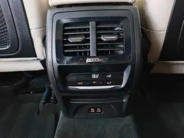 BMW X3 xD30e M Sport  FACELIFT PANO 360  HUD LASER