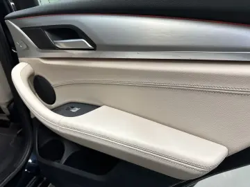 BMW X3 xDrive 30d M Sport Paket  1. HAND