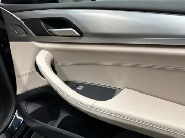 BMW X3 xDrive 30d M Sport Paket  1. HAND