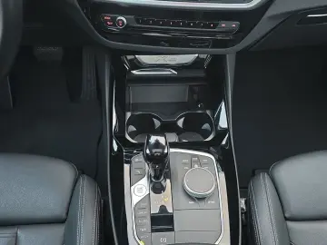 BMW X3 XDRIVE LASER HUD 61TKM PANORAMA KAMERA SHZ