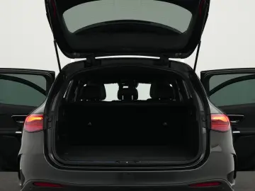 MERCEDES-BENZ GLC 300 d 4M AMG-Line Digital AHK 360 …