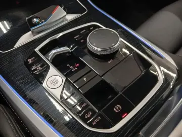 BMW X5 30 d xDrive M Sport Iconic Glow Komfort Pano.