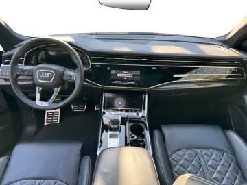 AUDI Q8 50 TDI competition edition plus HD-MATRIX CAR