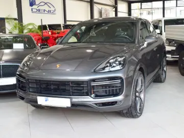 PORSCHE Cayenne Turbo