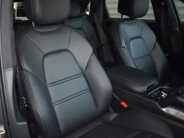 PORSCHE Cayenne Turbo