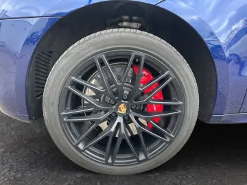 PORSCHE Macan GTS FAP Bose Parkassist Standhzg AHK