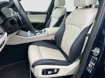 BMW X5 xDrive 40d    M-Sport SkyLounge TV  Laser AHK