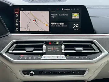 BMW X5 xDrive 40d    M-Sport SkyLounge TV  Laser AHK