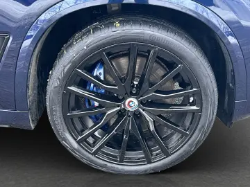 BMW X5 xDrive 40d    M-Sport SkyLounge TV  Laser AHK