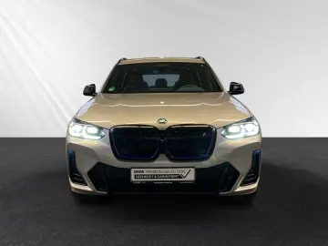 BMW iX3 Impressive Harman Kardon Head-Up
