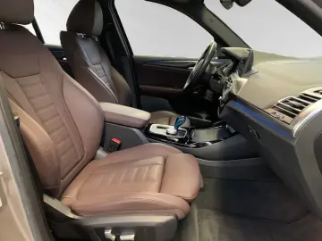 BMW iX3 Impressive Harman Kardon Head-Up