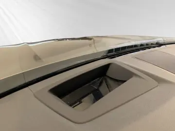 BMW iX3 Impressive Harman Kardon Head-Up