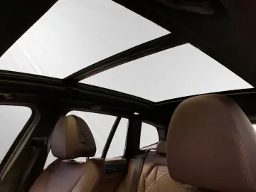 BMW iX3 Impressive Harman Kardon Head-Up