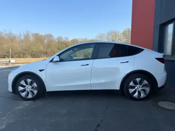 TESLA Model Y Long Range Dual AWD   Garantie von Tesla