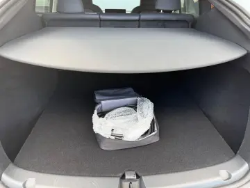 TESLA Model Y   Long Range AWD   NEU TüV    SOH 93%