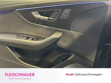 AUDI SQ8 4.0 quattro competition plus DSG PANO MEMORY