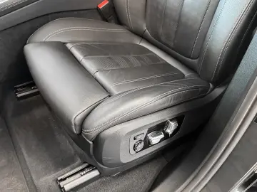 BMW X5 xDrive40i M SPORTPAKET AHK ACC HUD STANDHEIZU