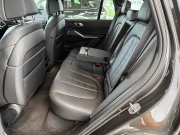 BMW X5 xDrive40i M SPORTPAKET AHK ACC HUD STANDHEIZU