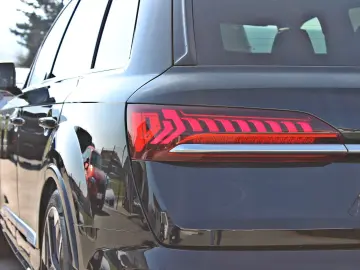 AUDI SQ7 4.0 TFSI quattro ABT (Standhzg 360  AHK ACC)