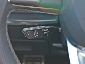 AUDI SQ7 4.0 TFSI quattro ABT (Standhzg 360  AHK ACC)