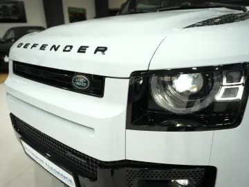 LAND ROVER Defender 130 X-Dynamic SE 8-SITZE MATRIX MERDIAN