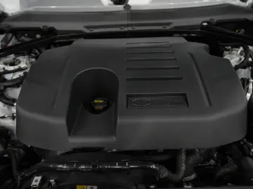 LAND ROVER Defender 130 X-Dynamic SE 8-SITZE MATRIX MERDIAN