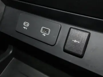 LAND ROVER Defender 90 V8 P525 Carpathian Edition HUD Luftf