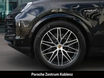PORSCHE Cayenne E-Hybrid