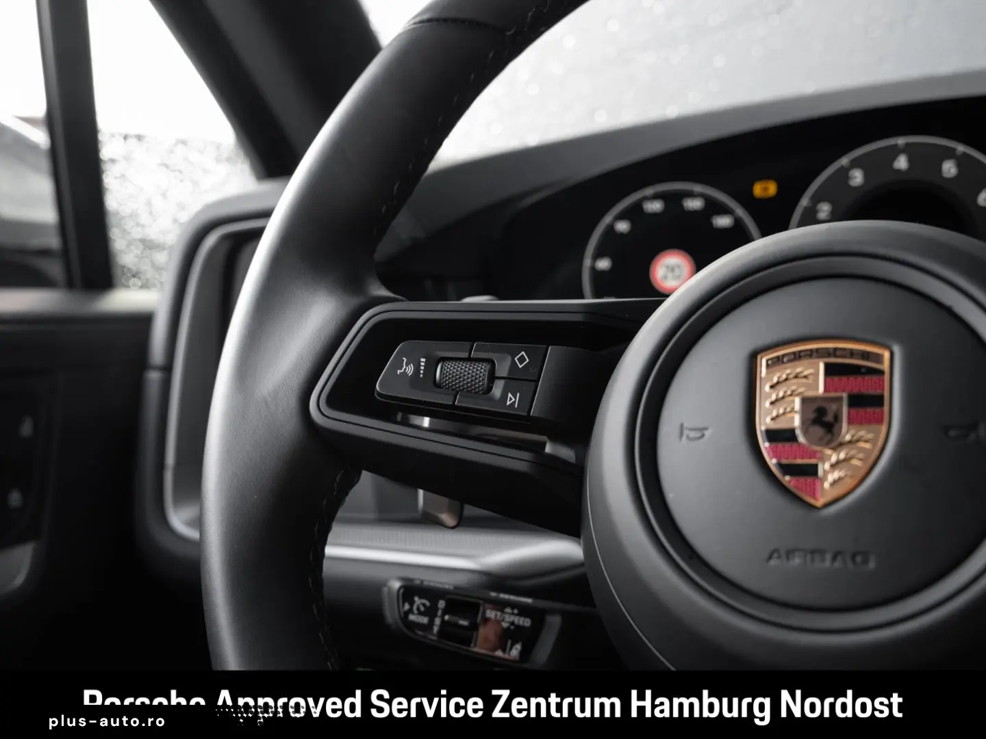 PORSCHE Cayenne E-Hybrid Panorama BOSE Head-Up PASM