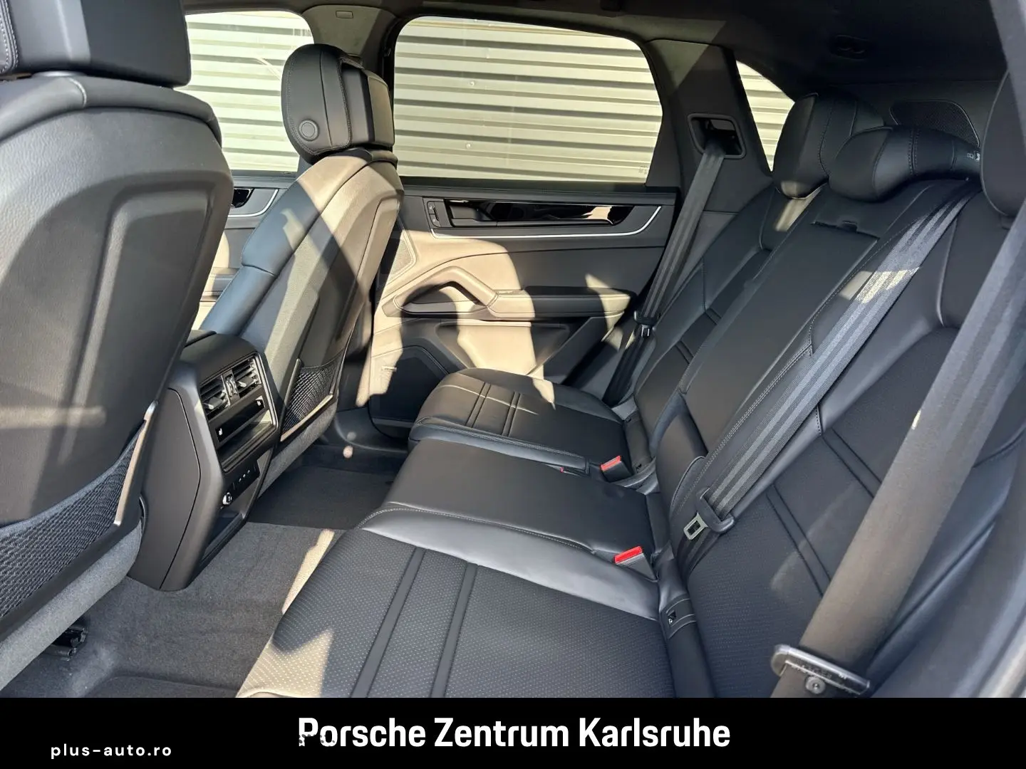 PORSCHE Cayenne E-Hybrid BOSE Luftfederung InnoDrive