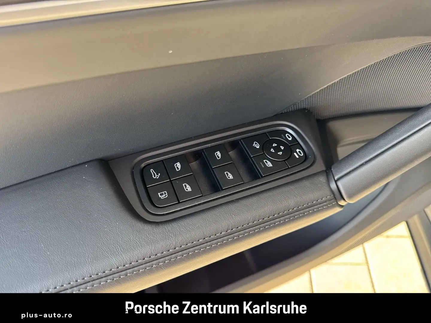 PORSCHE Cayenne E-Hybrid BOSE Luftfederung InnoDrive