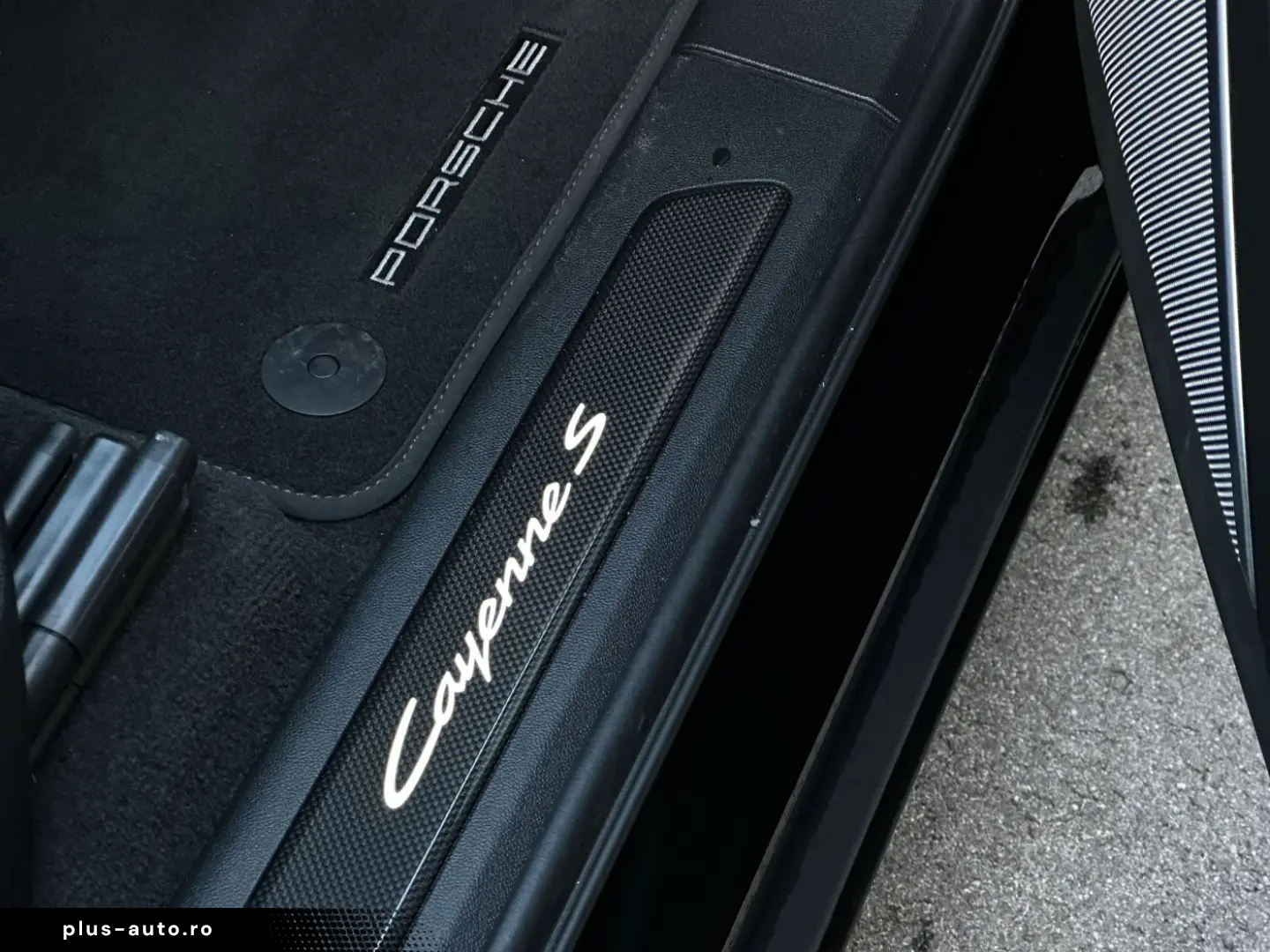 PORSCHE Cayenne S E-Hybrid Coupé Burmester SHZ V H Sitzb