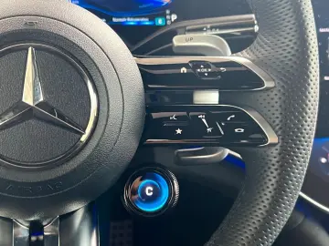 MERCEDES-BENZ EQE 43 AMG 4M SUV