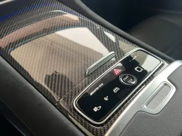 MERCEDES-BENZ EQE 43 AMG 4M SUV