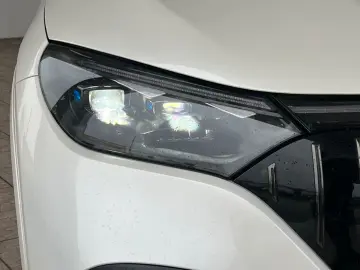 MERCEDES-BENZ EQE 43 AMG 4M SUV