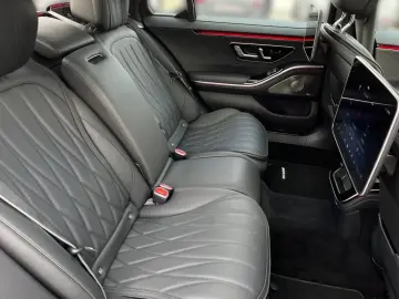 MERCEDES-BENZ S 63 AMG E Performance 4M  L