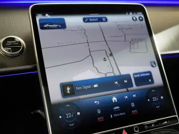 MERCEDES-BENZ S 63 AMG E Performance